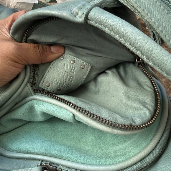 Free People We the Free Soho Convertible Sling Green Women’s Leather Bag NWT - Picture 12 of 14